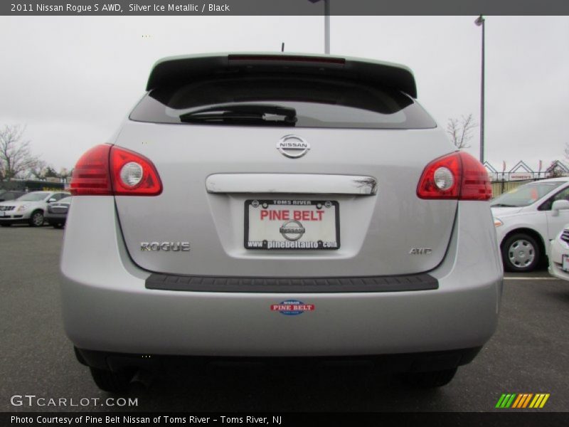 Silver Ice Metallic / Black 2011 Nissan Rogue S AWD