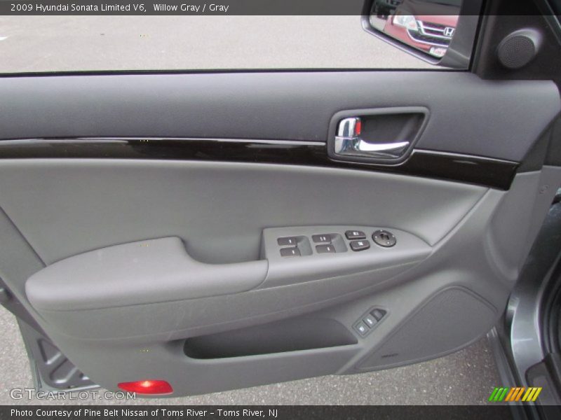 Door Panel of 2009 Sonata Limited V6