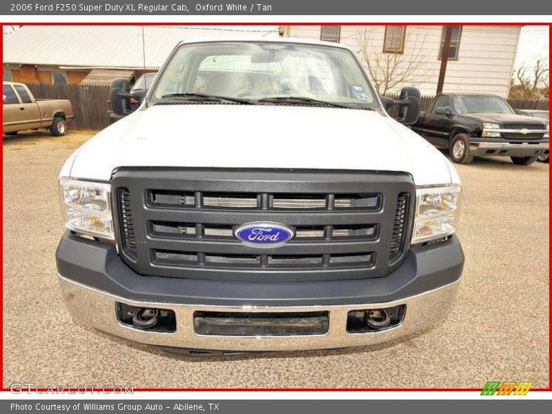 Oxford White / Tan 2006 Ford F250 Super Duty XL Regular Cab