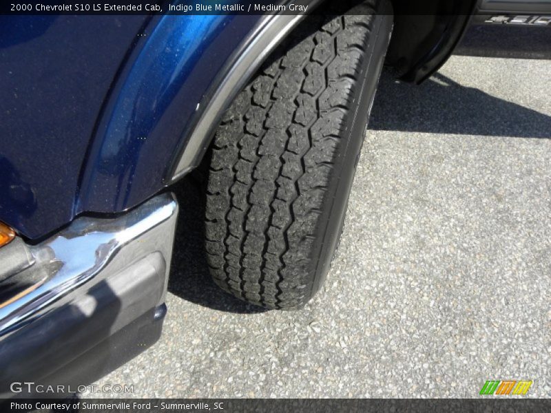 Indigo Blue Metallic / Medium Gray 2000 Chevrolet S10 LS Extended Cab