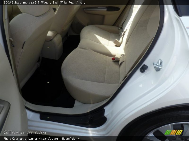 Satin White Pearl / Ivory 2009 Subaru Impreza 2.5i Wagon