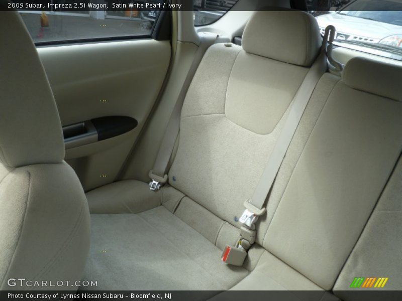 Satin White Pearl / Ivory 2009 Subaru Impreza 2.5i Wagon