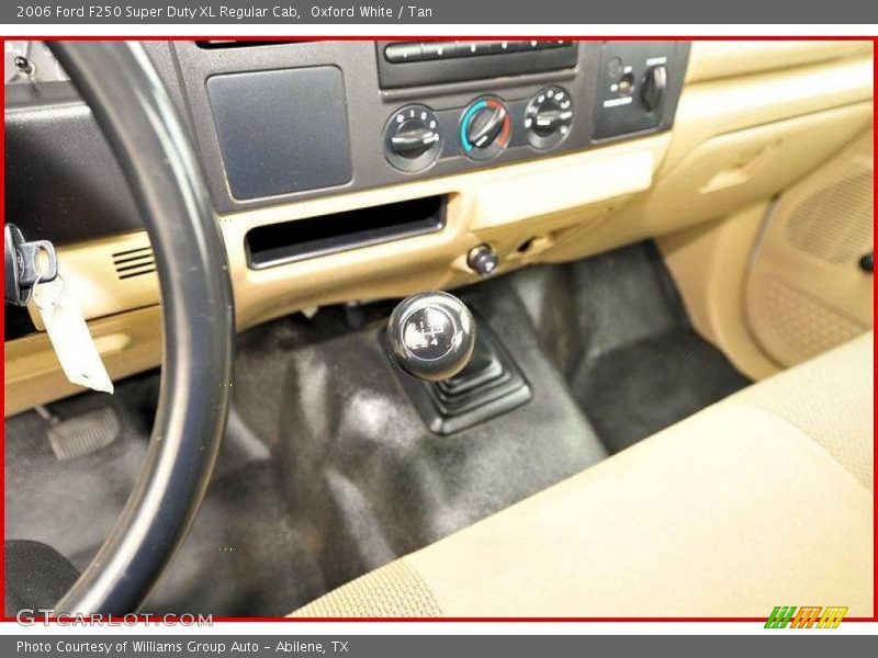 Oxford White / Tan 2006 Ford F250 Super Duty XL Regular Cab