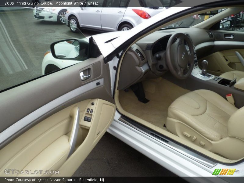 Moonlight White / Wheat 2009 Infiniti G 37 x Coupe