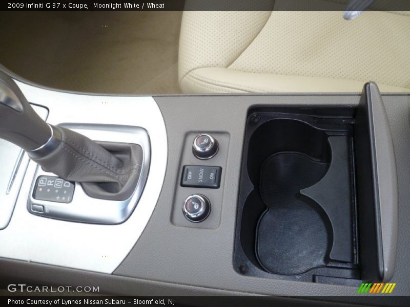 Moonlight White / Wheat 2009 Infiniti G 37 x Coupe