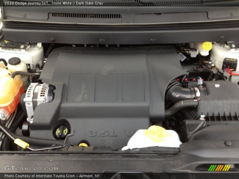 Stone White / Dark Slate Gray 2010 Dodge Journey SXT