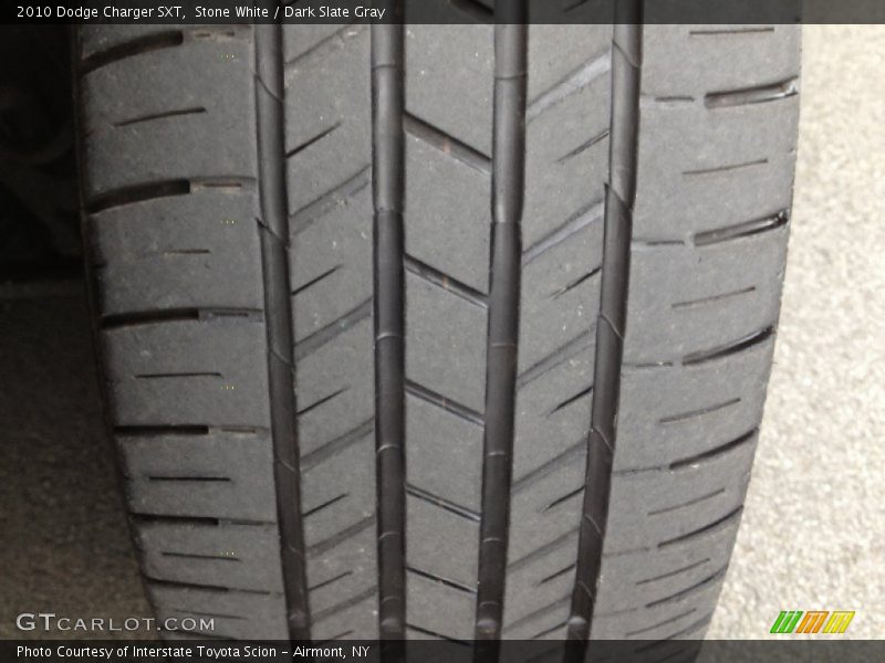 Stone White / Dark Slate Gray 2010 Dodge Charger SXT