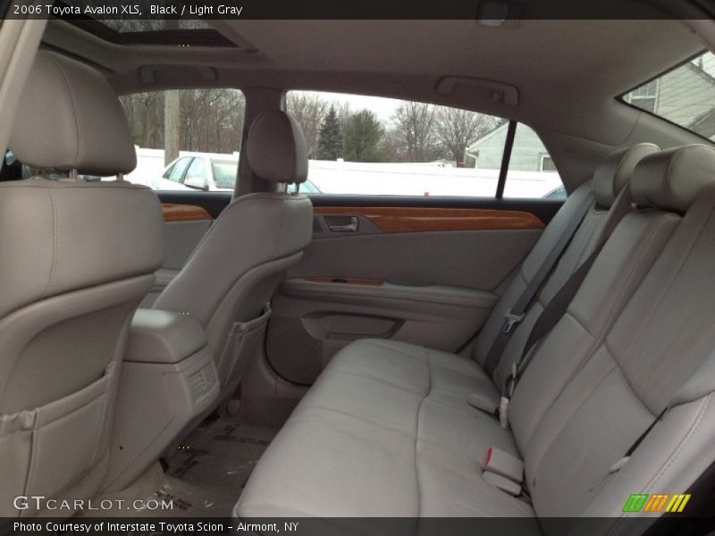Black / Light Gray 2006 Toyota Avalon XLS