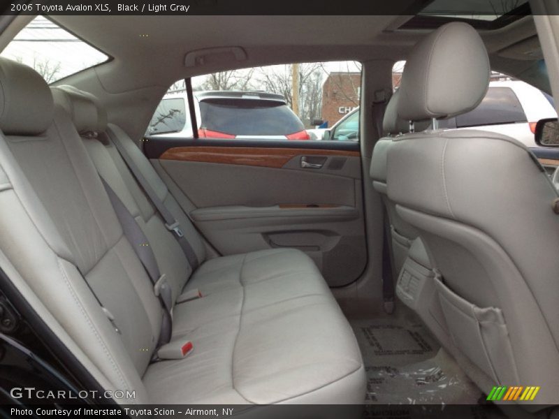 Black / Light Gray 2006 Toyota Avalon XLS