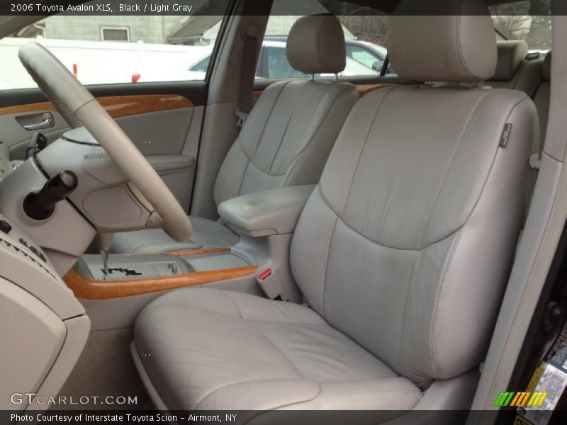 Black / Light Gray 2006 Toyota Avalon XLS