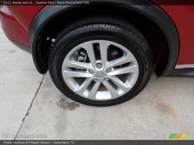 Cayenne Red / Black/Red w/Red Trim 2011 Nissan Juke SL