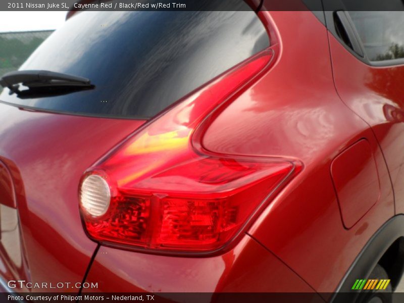 Cayenne Red / Black/Red w/Red Trim 2011 Nissan Juke SL