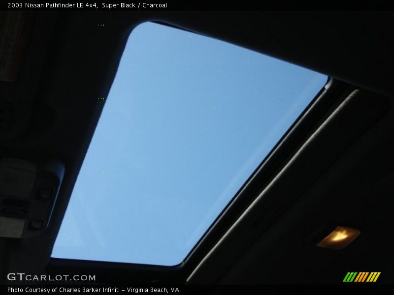 Super Black / Charcoal 2003 Nissan Pathfinder LE 4x4