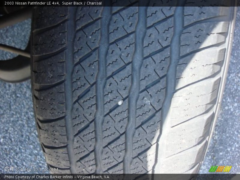 Super Black / Charcoal 2003 Nissan Pathfinder LE 4x4