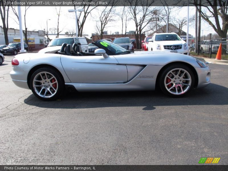 Viper Bright Silver Metallic / Black 2004 Dodge Viper SRT-10