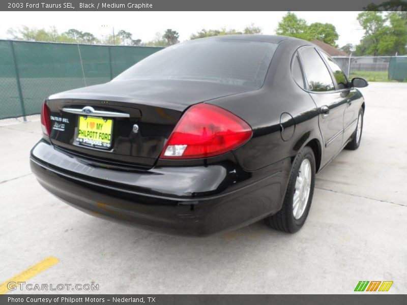 Black / Medium Graphite 2003 Ford Taurus SEL