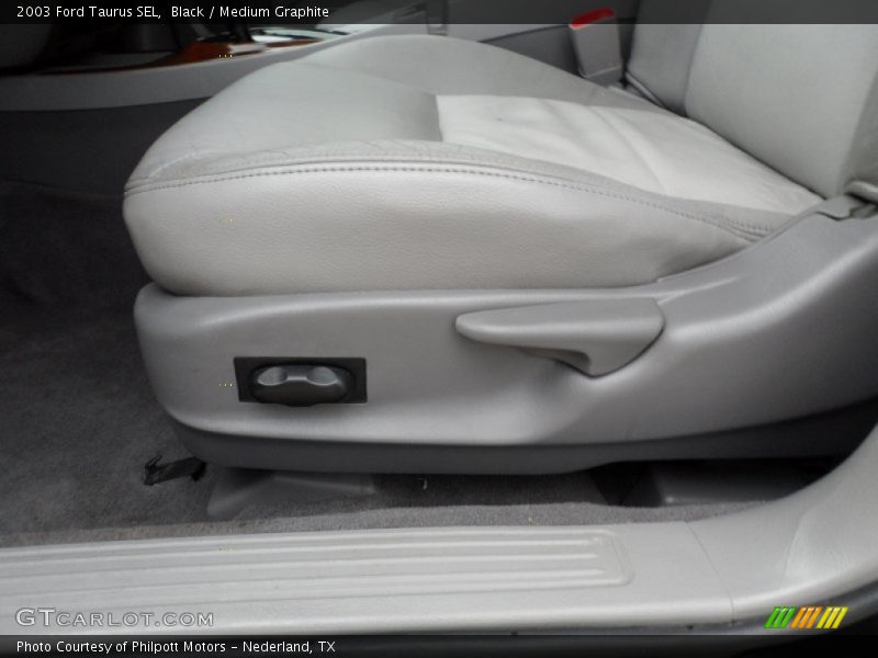 Black / Medium Graphite 2003 Ford Taurus SEL