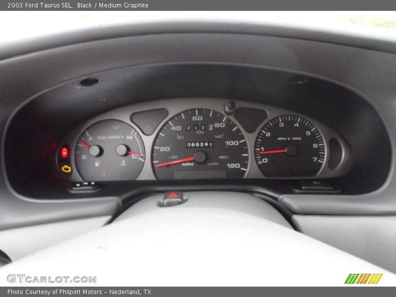 Black / Medium Graphite 2003 Ford Taurus SEL