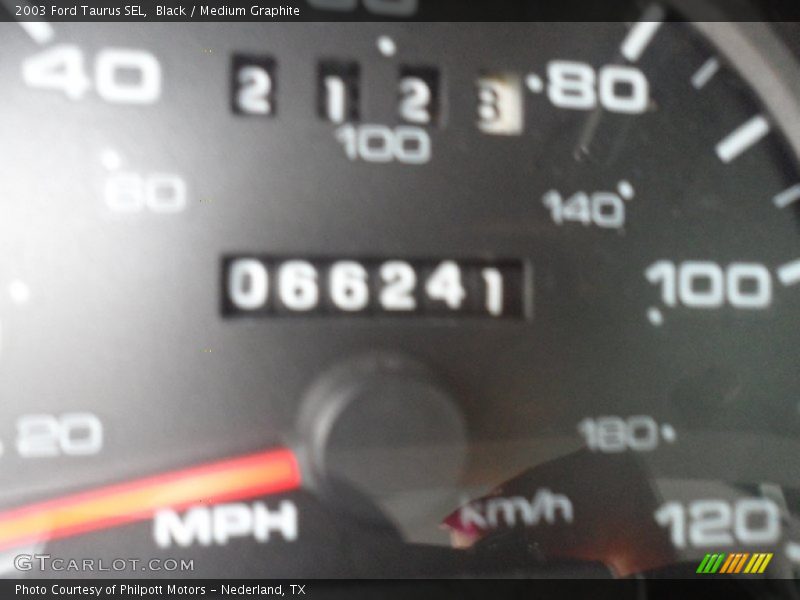 Black / Medium Graphite 2003 Ford Taurus SEL