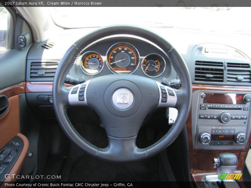 Cream White / Morocco Brown 2007 Saturn Aura XR