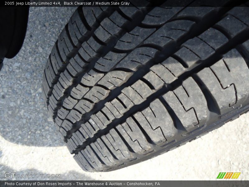 Black Clearcoat / Medium Slate Gray 2005 Jeep Liberty Limited 4x4