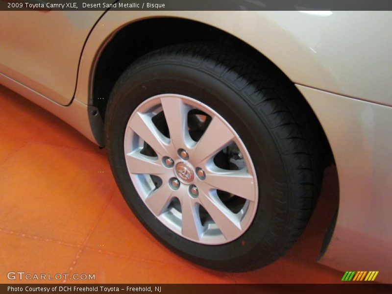 Desert Sand Metallic / Bisque 2009 Toyota Camry XLE