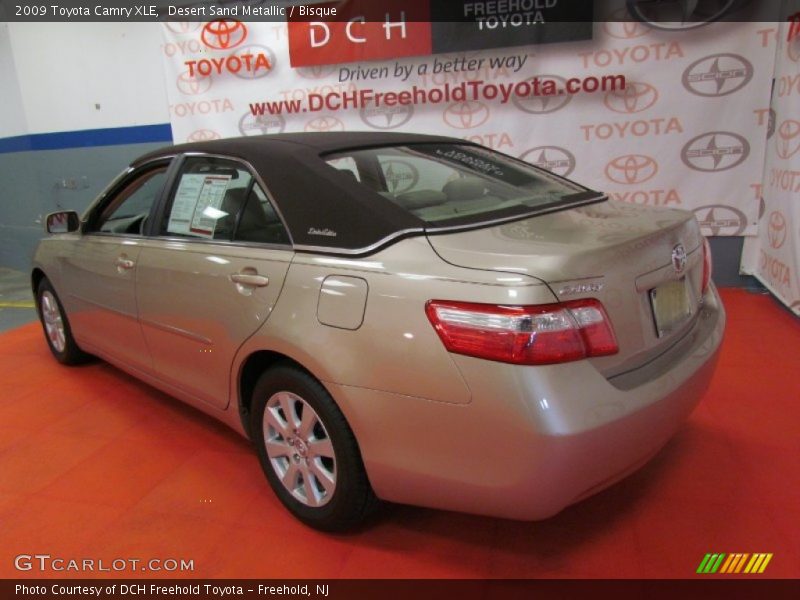 Desert Sand Metallic / Bisque 2009 Toyota Camry XLE