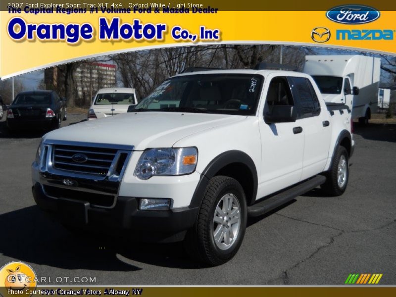 Oxford White / Light Stone 2007 Ford Explorer Sport Trac XLT 4x4