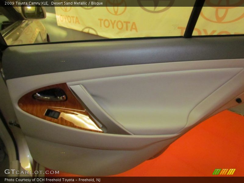 Desert Sand Metallic / Bisque 2009 Toyota Camry XLE
