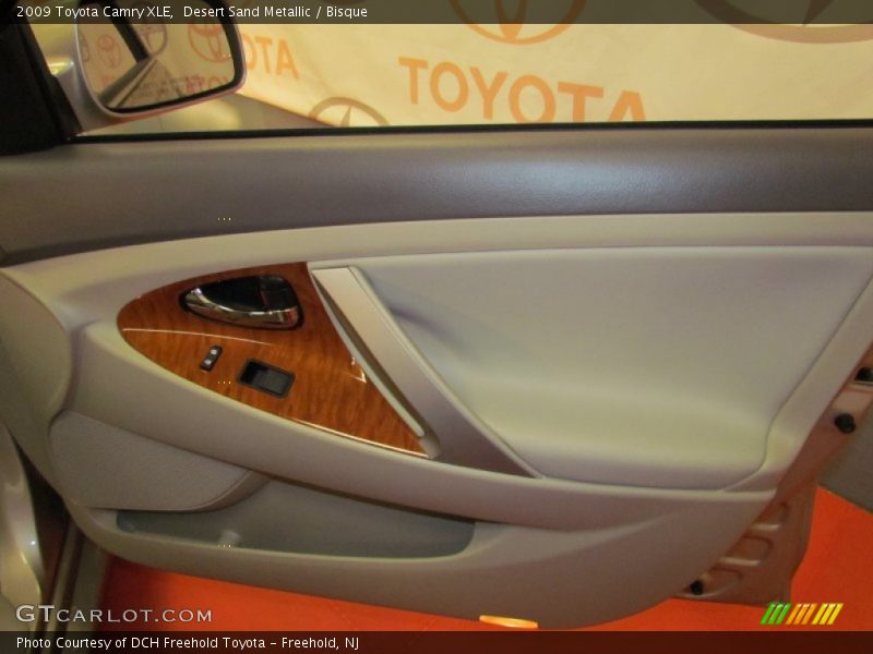 Desert Sand Metallic / Bisque 2009 Toyota Camry XLE
