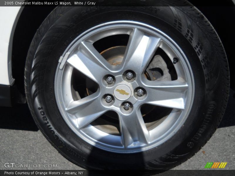 White / Gray 2005 Chevrolet Malibu Maxx LS Wagon