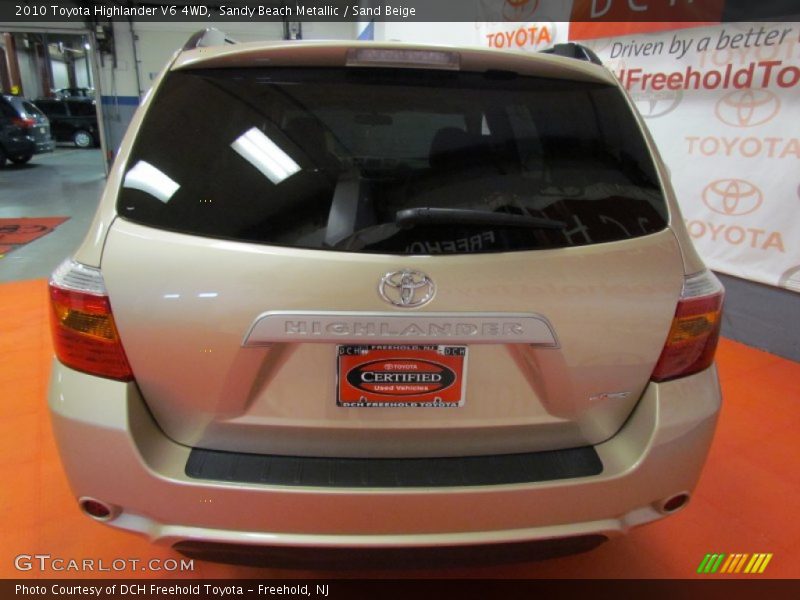 Sandy Beach Metallic / Sand Beige 2010 Toyota Highlander V6 4WD
