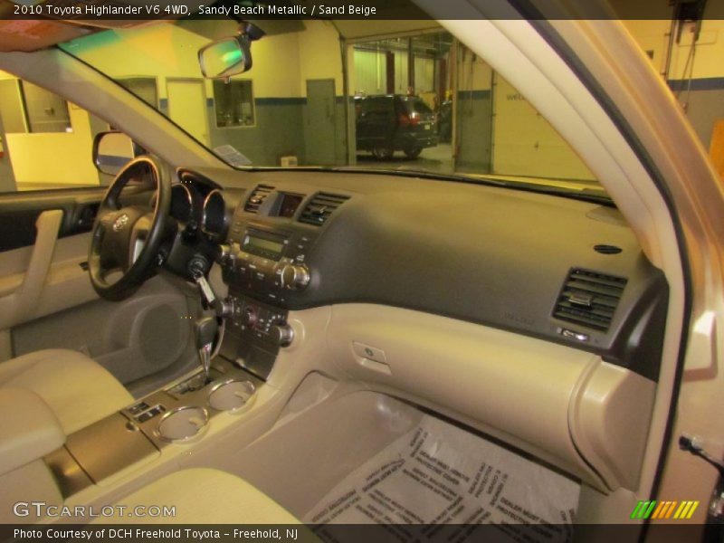 Sandy Beach Metallic / Sand Beige 2010 Toyota Highlander V6 4WD