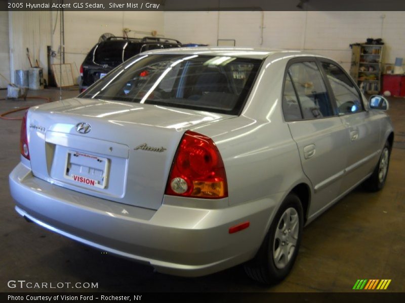 Silver Mist / Gray 2005 Hyundai Accent GLS Sedan