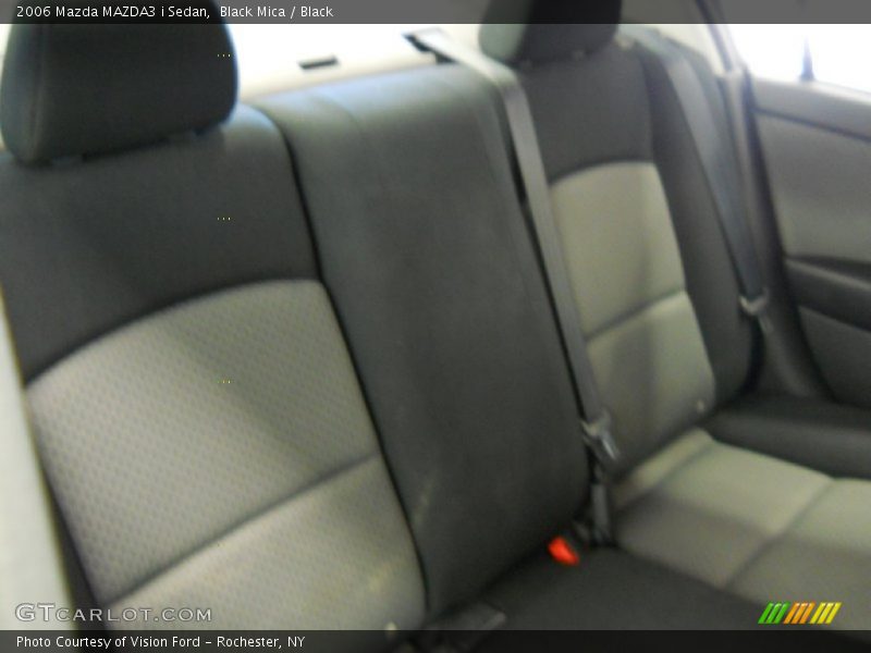 Black Mica / Black 2006 Mazda MAZDA3 i Sedan