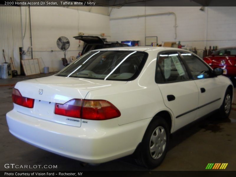 Taffeta White / Ivory 2000 Honda Accord DX Sedan