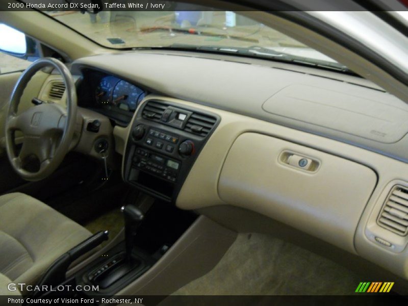 Taffeta White / Ivory 2000 Honda Accord DX Sedan