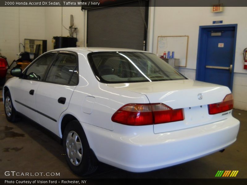 Taffeta White / Ivory 2000 Honda Accord DX Sedan