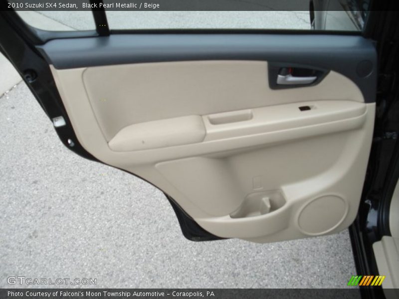 Door Panel of 2010 SX4 Sedan