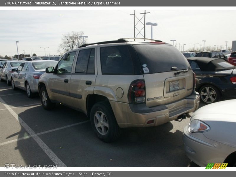 Sandstone Metallic / Light Cashmere 2004 Chevrolet TrailBlazer LS