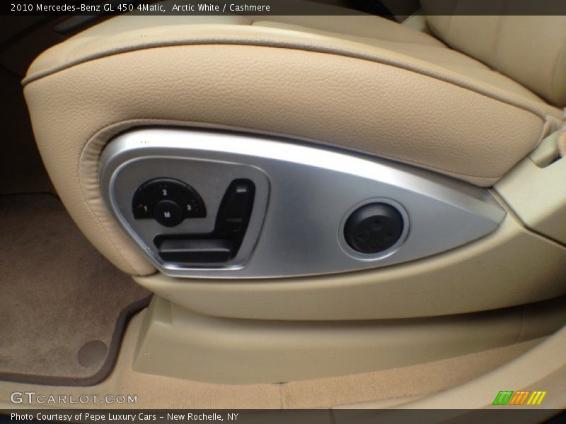 Front Seat of 2010 GL 450 4Matic
