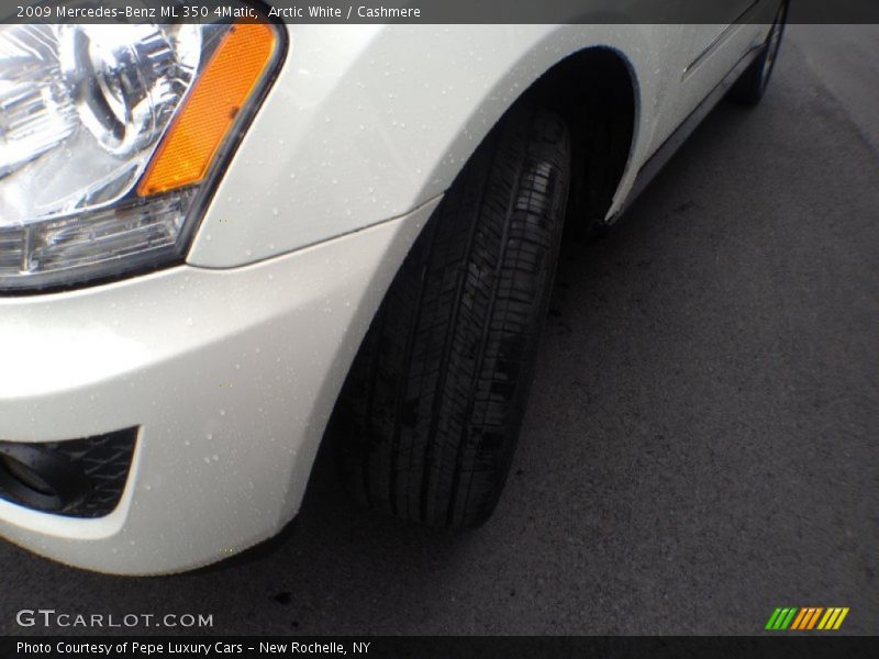 Arctic White / Cashmere 2009 Mercedes-Benz ML 350 4Matic