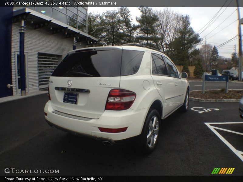 Arctic White / Cashmere 2009 Mercedes-Benz ML 350 4Matic