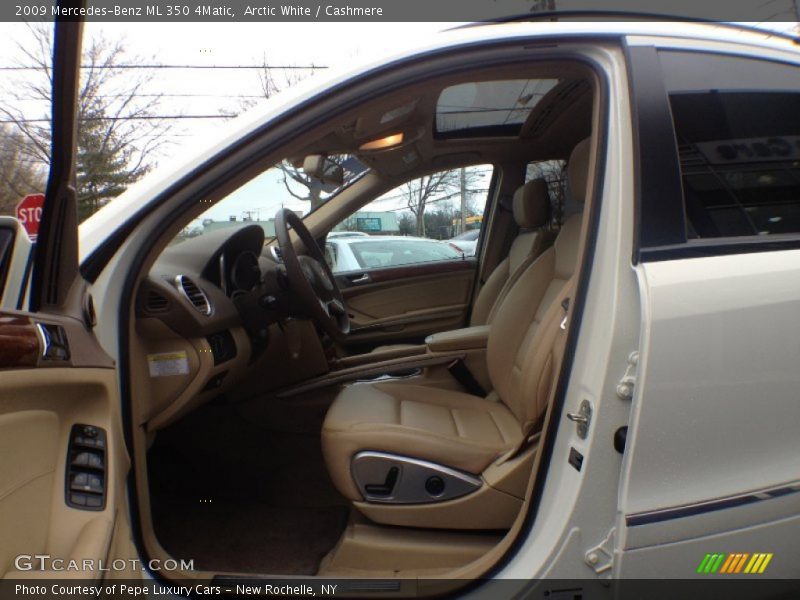 Arctic White / Cashmere 2009 Mercedes-Benz ML 350 4Matic