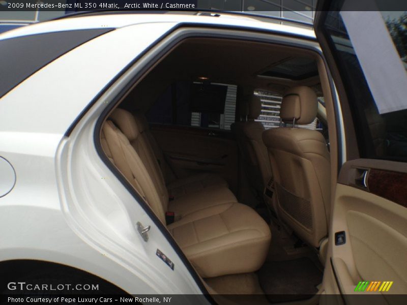Arctic White / Cashmere 2009 Mercedes-Benz ML 350 4Matic