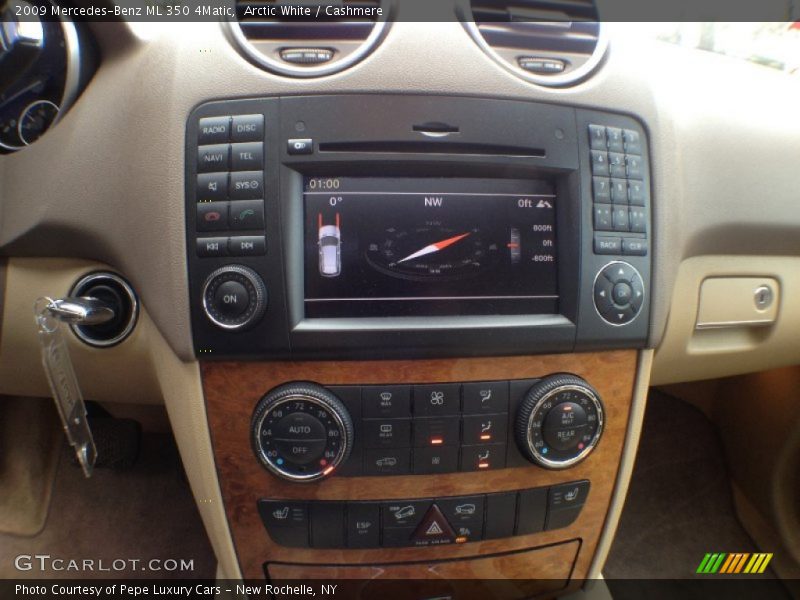 Arctic White / Cashmere 2009 Mercedes-Benz ML 350 4Matic