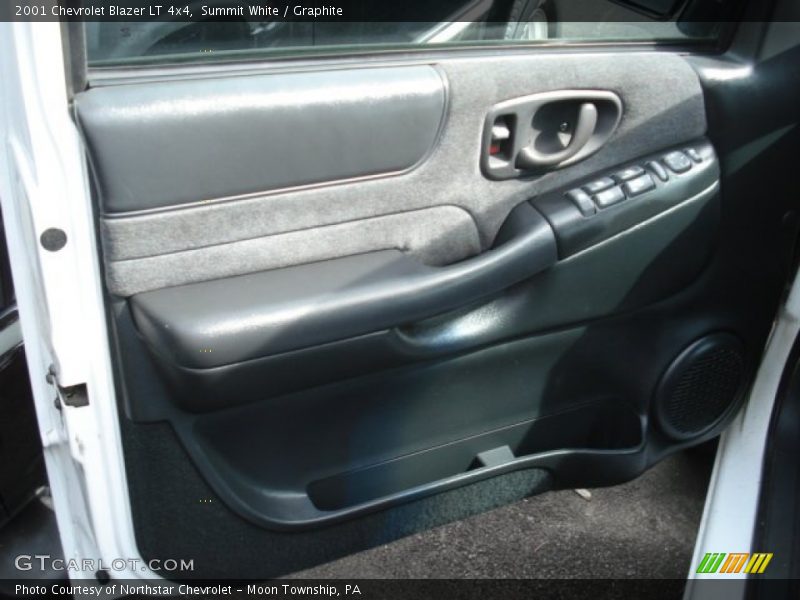 Summit White / Graphite 2001 Chevrolet Blazer LT 4x4
