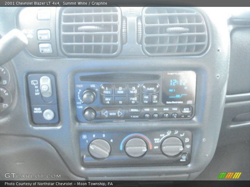 Summit White / Graphite 2001 Chevrolet Blazer LT 4x4