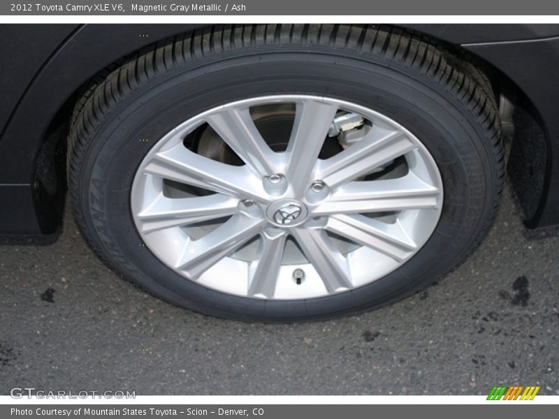 Magnetic Gray Metallic / Ash 2012 Toyota Camry XLE V6