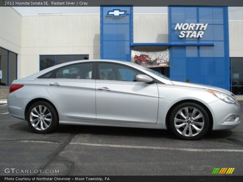 Radiant Silver / Gray 2011 Hyundai Sonata SE